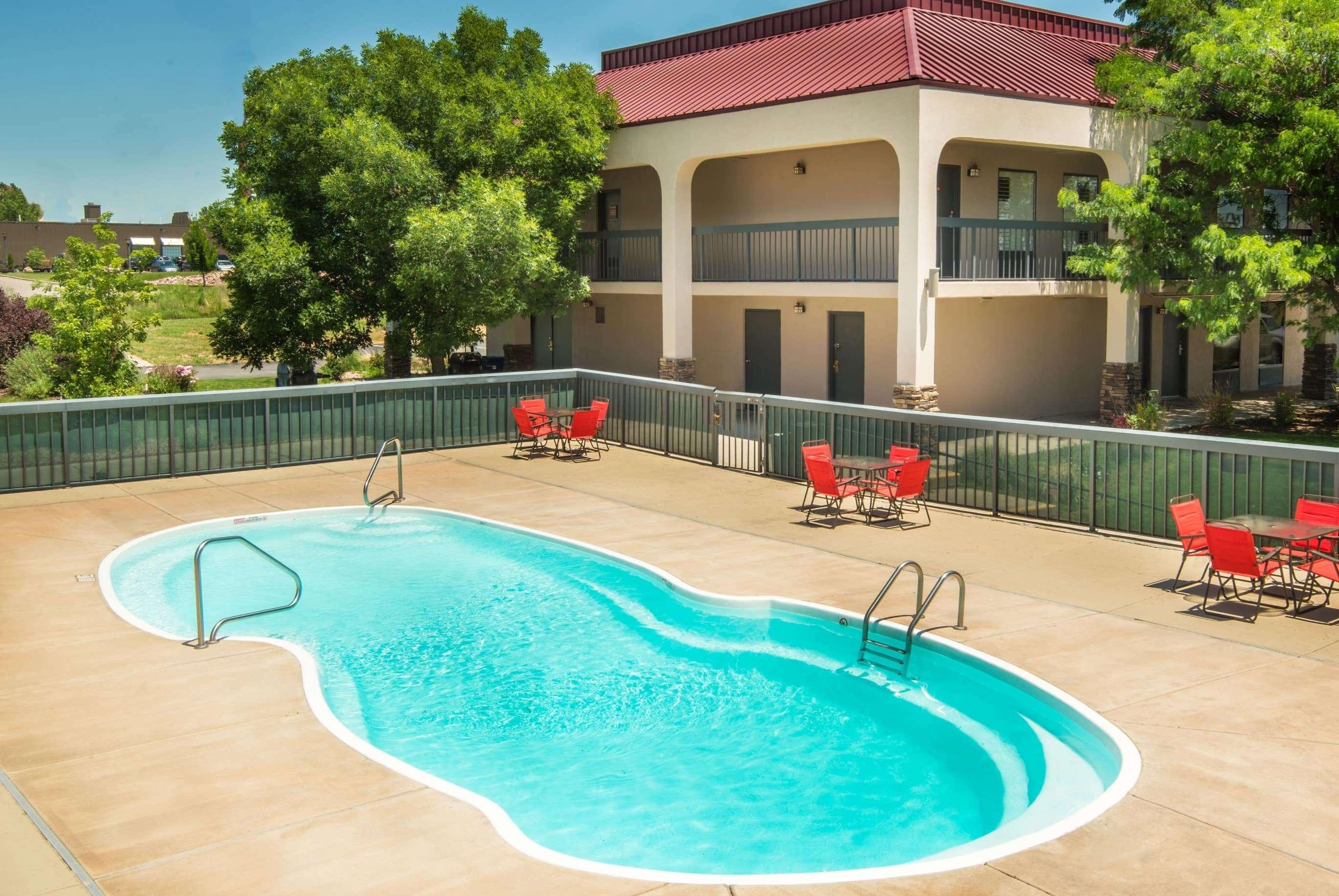 Travelodge By Wyndham Pueblo Dış mekan fotoğraf