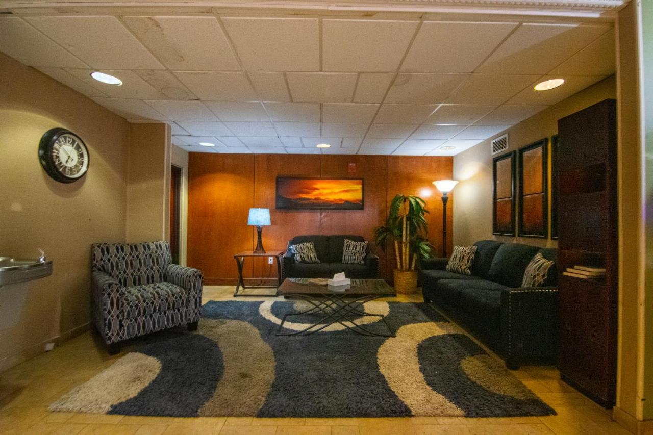 Travelodge By Wyndham Pueblo Dış mekan fotoğraf