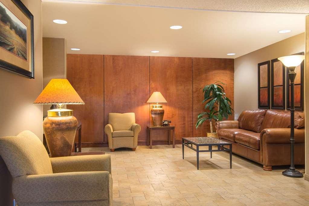 Travelodge By Wyndham Pueblo İç mekan fotoğraf